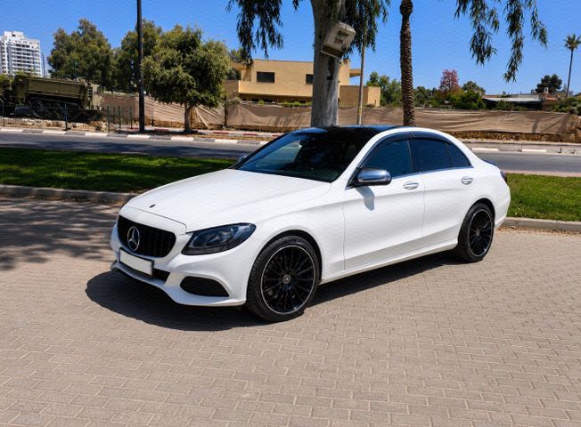 מודעת רכב מרצדס-בנץ C-class