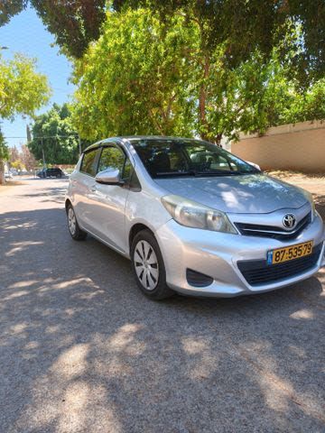 מודעת רכב טויוטה יאריס