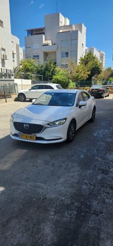 מודעת רכב מאזדה 6