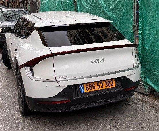 מודעת רכב קיה EV6