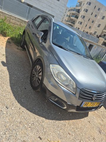מודעת רכב סוזוקי קרוסאובר
