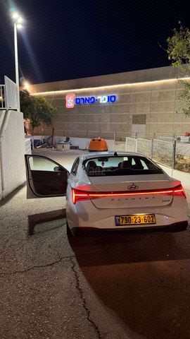 מודעת רכב יונדאי אלנטרה