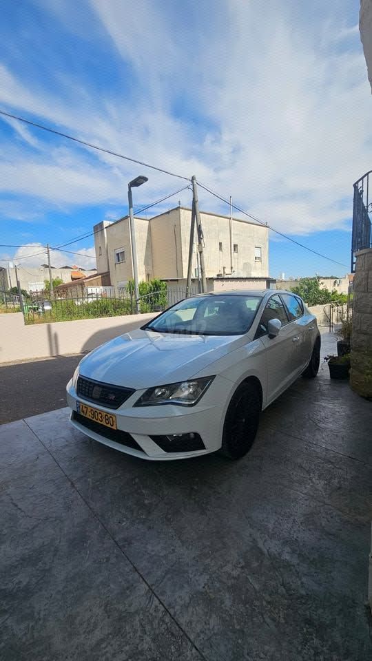 מודעת רכב סיאט לאון