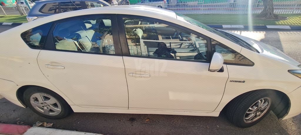 מודעת רכב טויוטה פריוס