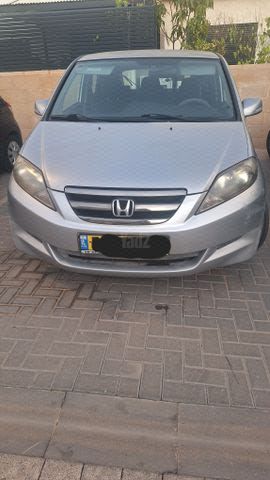 מודעת רכב הונדה FR-V