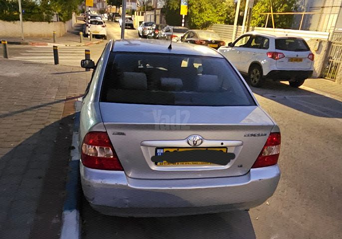 מודעת רכב טויוטה קורולה