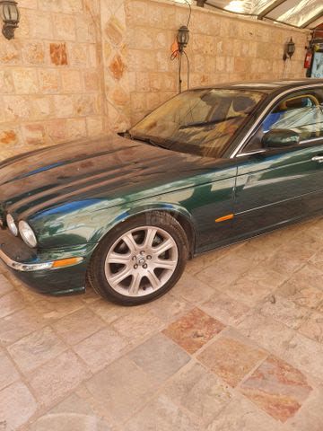 מודעת רכב יגואר XJ