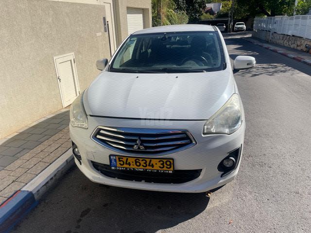מודעת רכב מיצובישי אטראז'