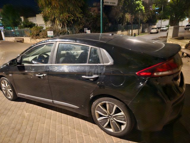 מודעת רכב יונדאי איוניק