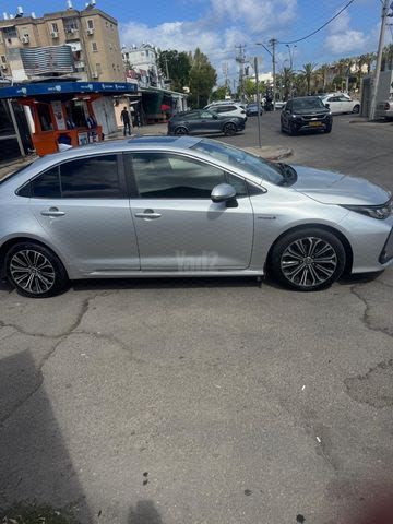 מודעת רכב טויוטה קורולה