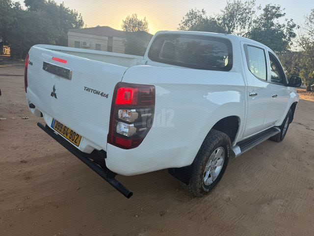 מודעת רכב מיצובישי טרייטון / L200 1