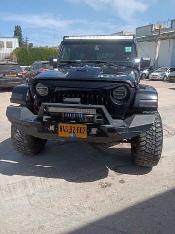מודעת רכב ג'יפ רנגלר