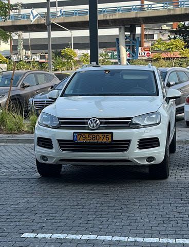 מודעת רכב פולקסווגן טוארג