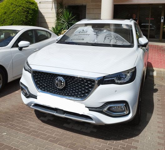 מודעת רכב אם ג'י EHS PHEV