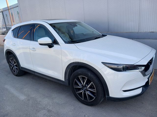 מודעת רכב מאזדה CX-5