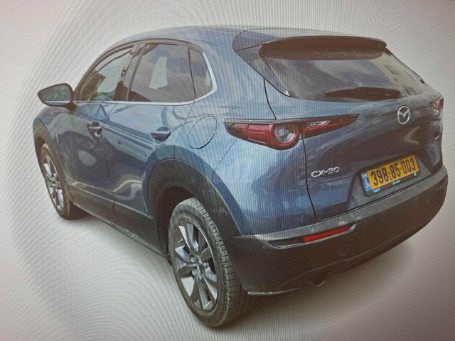 מודעת רכב מאזדה CX-30