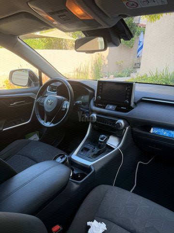 מודעת רכב טויוטה RAV4