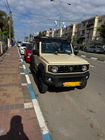 ג'ימני GLX אוט׳ 3 דל 1.5 (102 כ״ס)