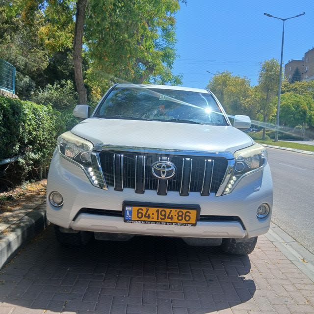 מודעת רכב טויוטה לנד קרוזר