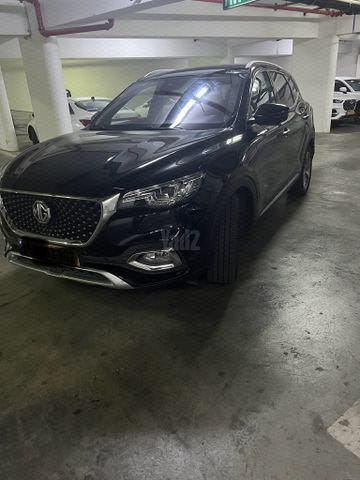 מודעת רכב אם ג'י EHS PHEV