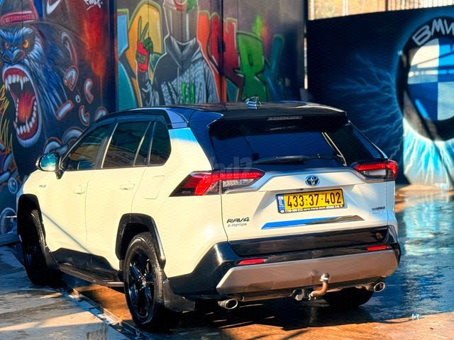 מודעת רכב טויוטה RAV4