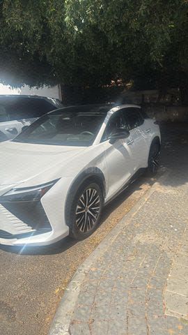 מודעת רכב לקסוס RZ