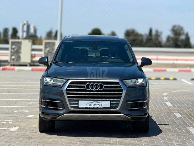 מודעת רכב אאודי Q7 2