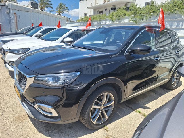 מודעת רכב אם ג'י EHS PHEV 2