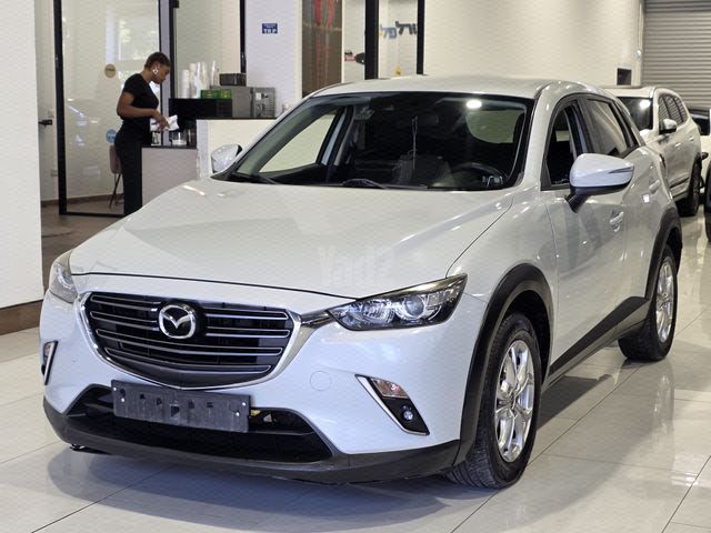 מודעת רכב מאזדה CX-3