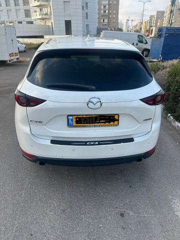 מודעת רכב מאזדה CX-5