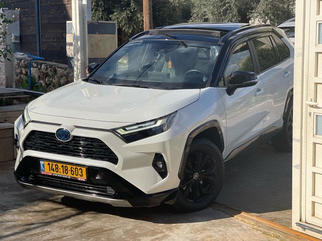 מודעת רכב טויוטה RAV4