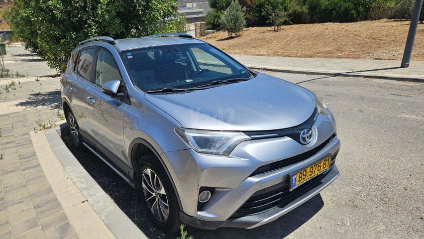 מודעת רכב טויוטה RAV4
