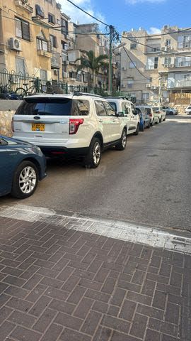 מודעת רכב פורד אקספלורר