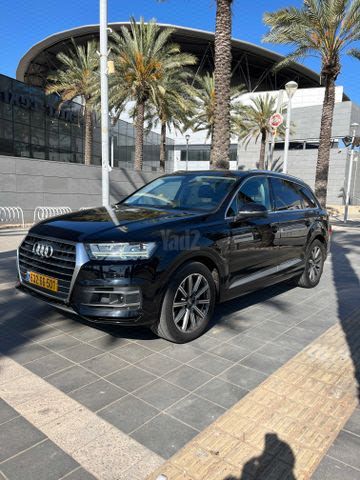 מודעת רכב אאודי Q7