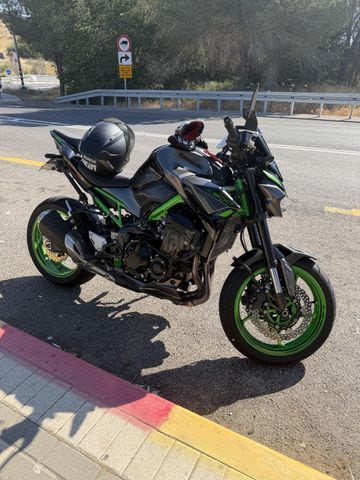 מודעת רכב קאוואסאקי Z900