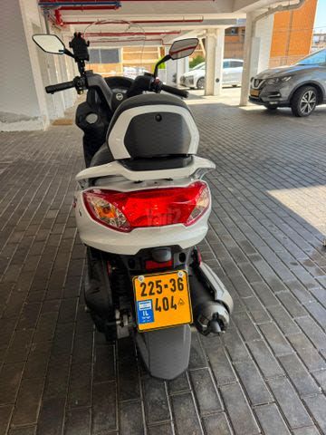 מודעת רכב סאן יאנג ג'וי רייד 200