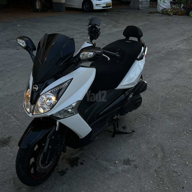מודעת רכב סאן יאנג ג'וי-מקס 250
