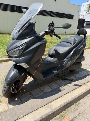 מודעת רכב סאן יאנג ג'וי-מקס 250