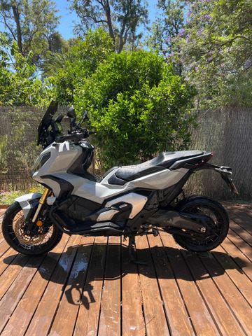 מודעת רכב הונדה X-ADV750