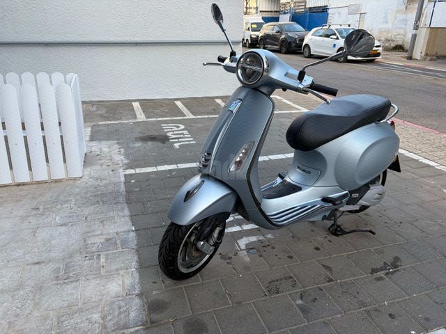 מודעת רכב פיאג'ו וספה פרימוורה 125