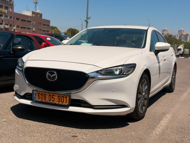 מודעת רכב מאזדה 6