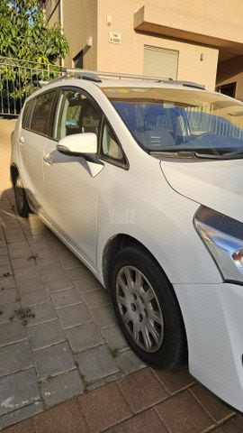 מודעת רכב טויוטה ורסו