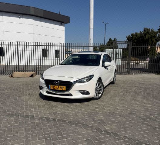 מודעת רכב מאזדה 3