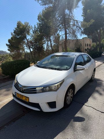 מודעת רכב טויוטה קורולה