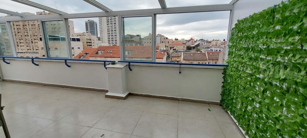 דירה למכירה בירושלים — 2