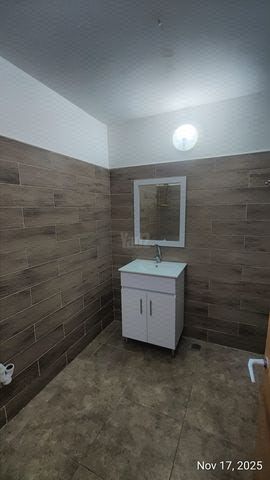 ז'בוטינסקי 55
