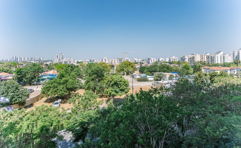 דרך מנחם בגין 