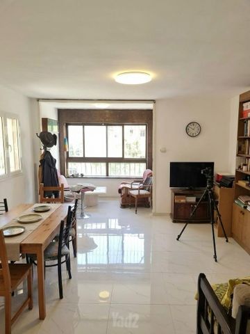 דירה למכירה בירושלים (תיווך) — 4