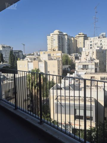 דירה למכירה בתל אביב יפו (תיווך) — 4