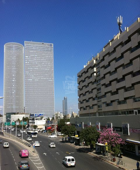 דרך מנחם בגין 